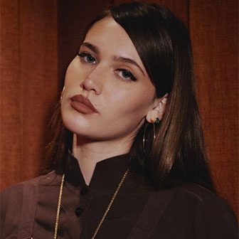 Sienna Spiro